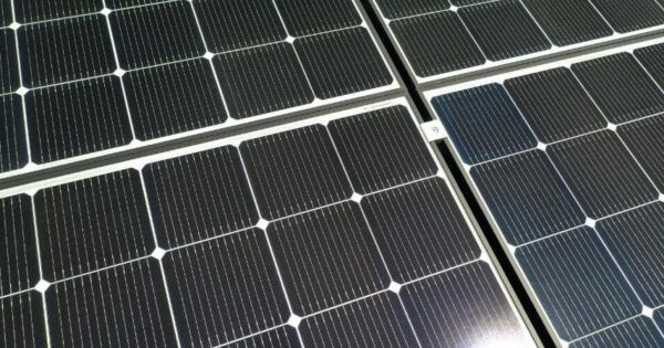 DO-YOU-HAVE-GOOD-SOLAR-WARRANTY-600×315-cropped.jpg