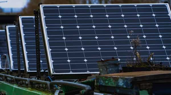 Cabinet okays £ 4.5k cr PLI Scheme to Promote Solar System Manufacturing - HT Tech